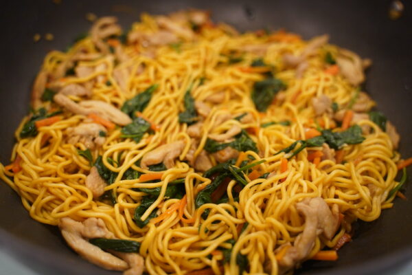 Chao Mein de Pollo
